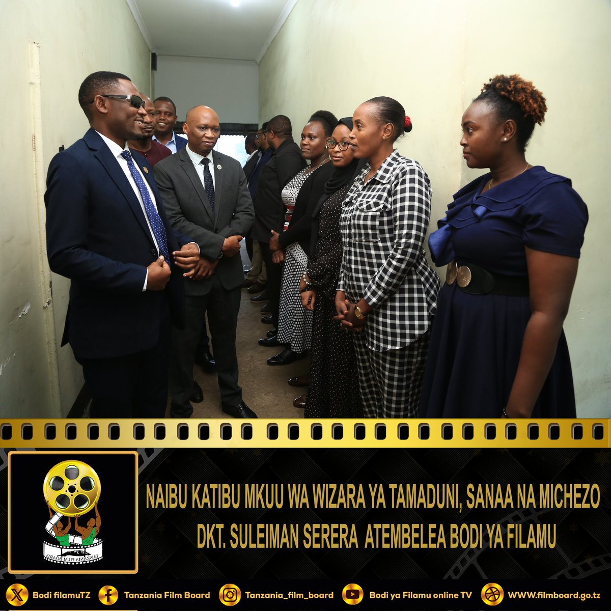 Bodi_FilamuTz's tweet photo. Naibu Katibu Mkuu Wizara ya Utamaduni, Sanaa na Michezo Dkt. Suleiman Serera leo Aprili 21, 2024 Jijini Dar es Salaam ametembelea Bodi ya Filamu Tanzania na kufanya mazungumzo na watumishi wa taasisi.
#filamunibiashara
#filmika
#Tanzania #filamu https://t.co/HFPMObF2B1