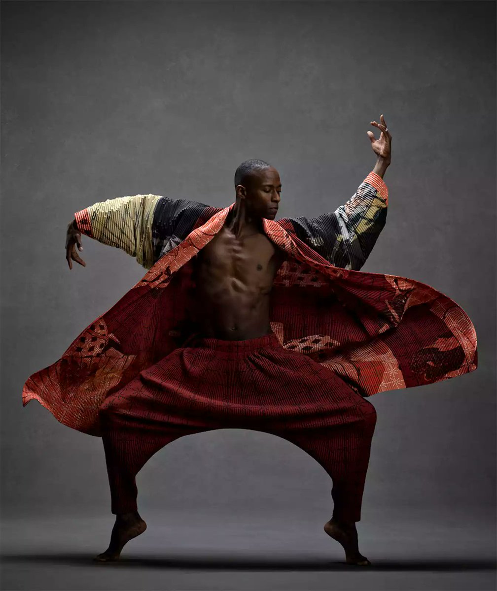 Samuel Lee Roberts, Alvin Ailey American Dance Theater, Clothing by Issey Miyake, 2019 • 
Ken Browar and Deborah Ory •