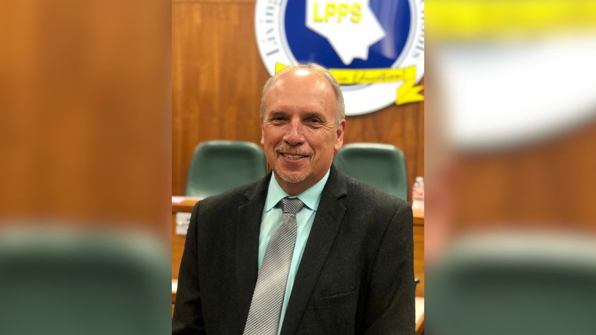 Superintendent of LPPS Joe Murphy takes administrative leave ahead of retirement: tinyurl.com/y47sxj2e?utm_s…