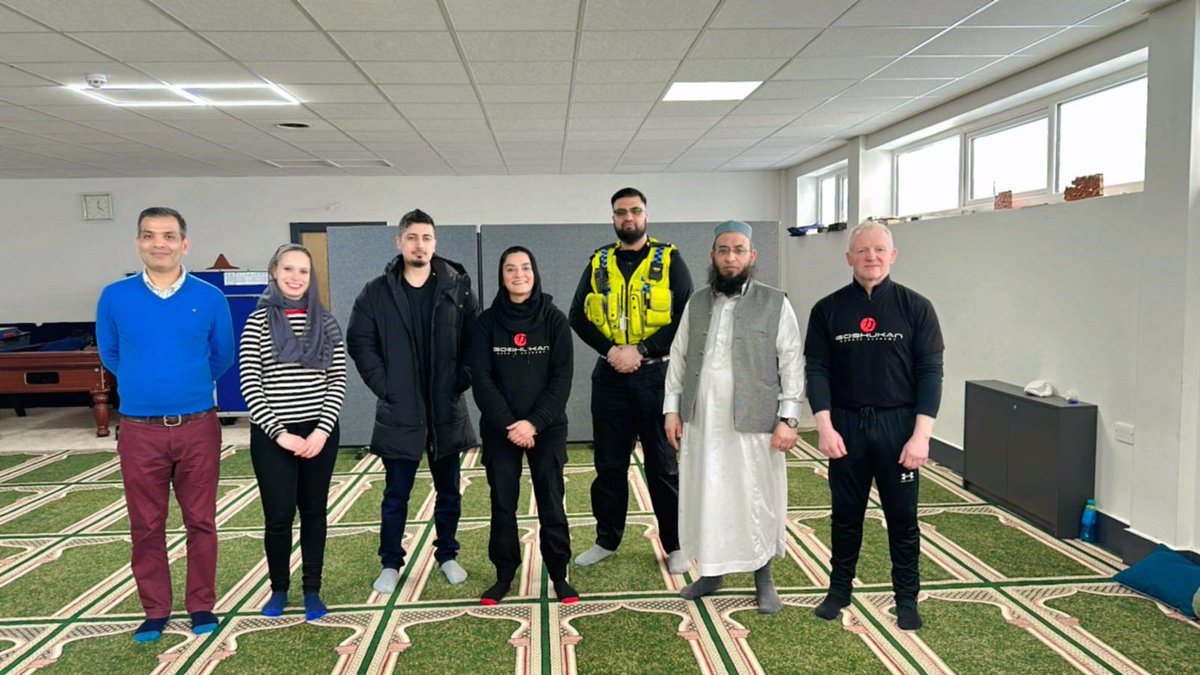 FaithInCommune's tweet photo. Celebrating the strength and commitment of BD3's young warriors! Huge congrats to the 28 graduates of our self-defense program - you've shown incredible determination! Special thanks to Suffia and her team, along with the broader Youth Resilience program, for paving the way. https://t.co/k4NHSPr55u