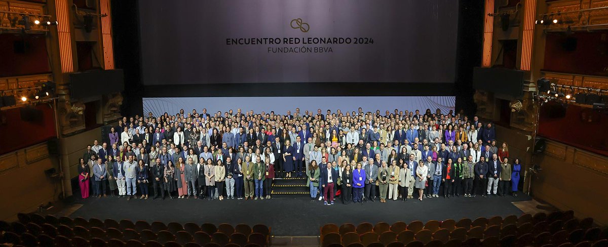 <a href="/Teatro_Real/">Teatro Real</a> <a href="/uc3m/">UC3M</a> <a href="/PilarMartinFern/">Pilar Martín Fernández</a> <a href="/CNIC_CARDIO/">CNIC</a> <a href="/paucarazo/">Pau Carazo</a> <a href="/UV_EG/">Universitat València</a> <a href="/BCAMBilbao/">BCAM</a> <a href="/MartaBarrio__/">MartaBarrio</a> @BldgResilient <a href="/UPV/">Universitat Politècnica de València</a> <a href="/IFICorpuscular/">Inst.Fís.Corpuscular</a> <a href="/InfoUMA/">Universidad de Málaga</a> <a href="/PilarCebrian/">Pilar Cebrián</a> <a href="/RaquelGTomas/">Raquel García-Tomás</a> 💻 El #EncuentroLeonardo concluye pero te lo contamos todo sobre la #RedLeonardo en nuestra web, donde además encontrarás toda la información sobre los proyectos becados en estos diez años 👉  bit.ly/3Jq36JX