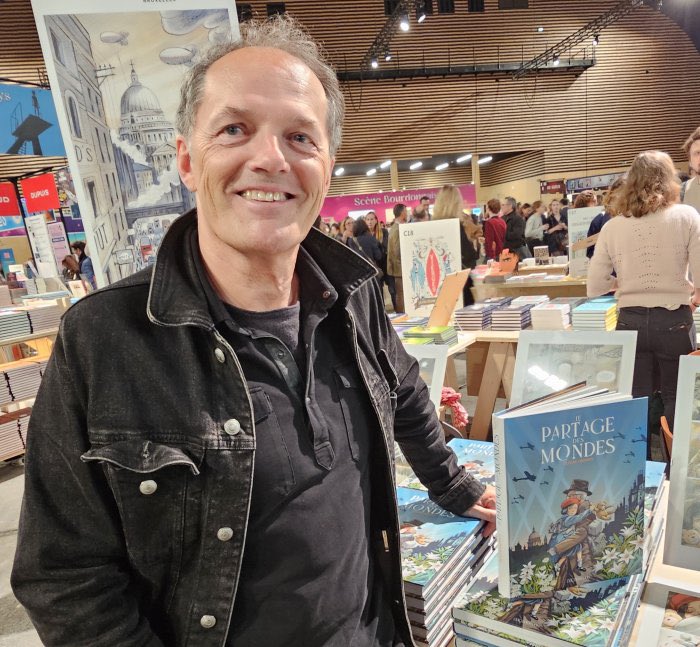 Une interview D’Olivier Grenson pour la sortie de son dernier roman graphique: Le Partage des Mondes. 

#History #Blitz #bd #memory #graphicnovel #interview