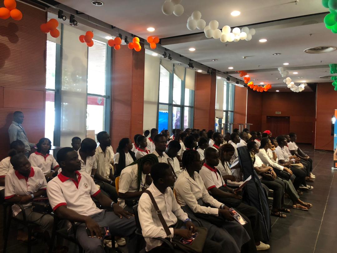Esther1Kone's tweet photo. Étudiants, conférences https://t.co/wKftbZS4pe