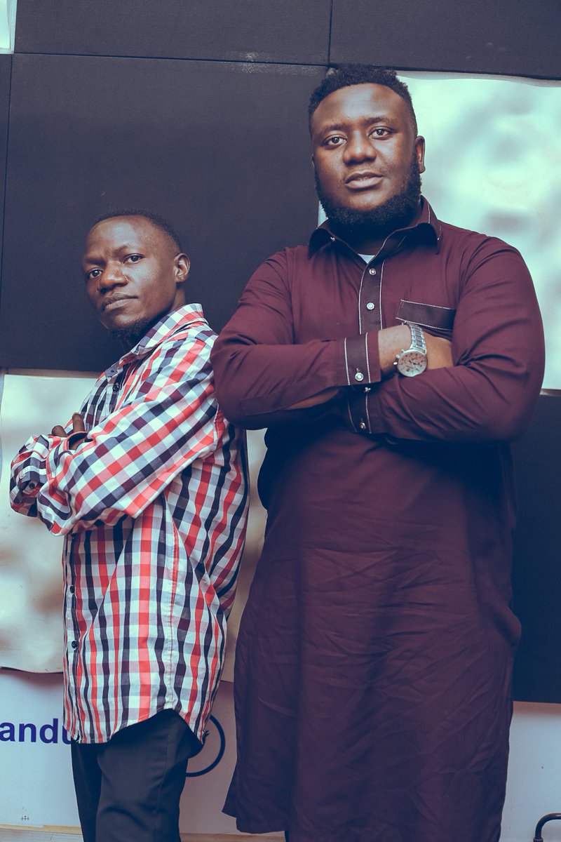 On air now is The Evening Cruz with @McWaleWale and @SelectorStevo from 4-7Pm. It’s Monday Ragge Moment what would you want to listen to?? #CBSFmUpdates