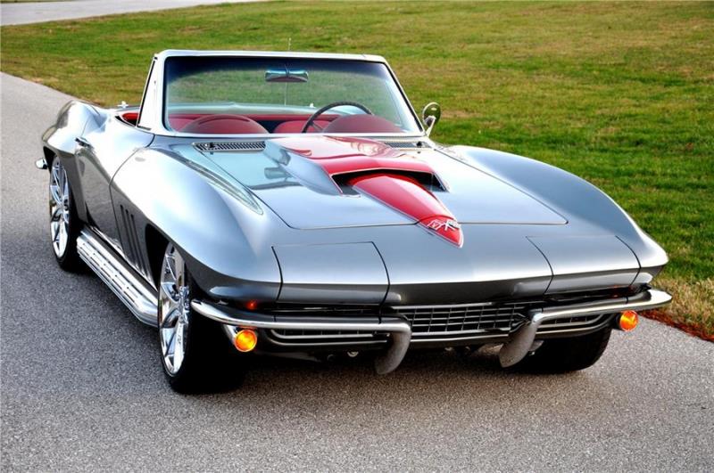 CorvettePassion's tweet photo. #MidyearMonday is bringing one stellar #Restomod to the table this week! #CorvettePassion #Corvette #C2 #Midyear https://t.co/tu0QwJPNks