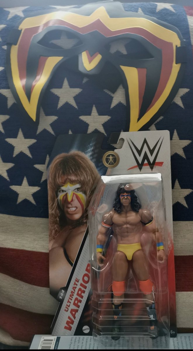 Some nice mail pick ups today. Ultimate Warrior Series 144 Basic, and Chase Variant. 👍🏻 @WLHSTU @PhilJones77 @CoolToysUK #UltimateWarrior 🙌🏻 💪🏻 @UltimateWarrior