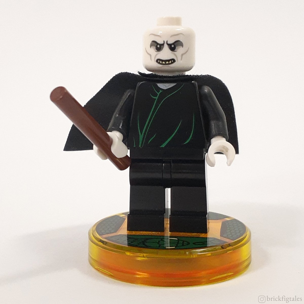 Lord Voldemort

Minifig Monday

Lord Voldemort. I rarely use him in game. I think there is only one spell that is unique to him.

From: LEGO Dimensions: Harry Potter Team Pack

#LEGO #HarryPotter #Voldemort #LordVoldemort #Hogwarts #Magic #Slytherin