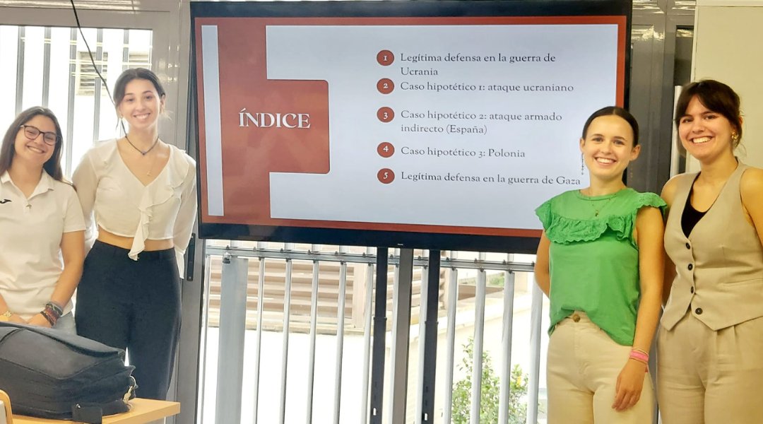 openfaculty's tweet photo. ¡La semana pasada, nuestros alumn@s de #RelacionesInternacionales vivieron desde un #seminariomagistral que les dejó huella hasta #exposiciones enriquecedoras! ¡En #TheOpenFaculty creemos en la práctica como puente hacia el éxito profesional! https://t.co/ECOdusYicF