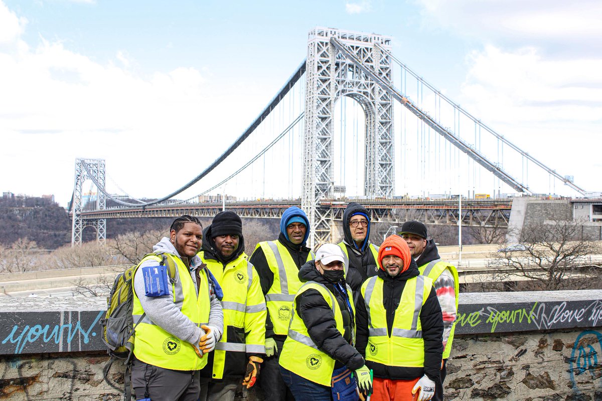 On #EarthDay, we salute our outreach & public safety teams who have removed over 2M units of hazardous waste from East Harlem & Washington Heights, & connected people to vital support. Need assistance? Call us (718) 415-3708 to report syringe litter & to help divert public use.
