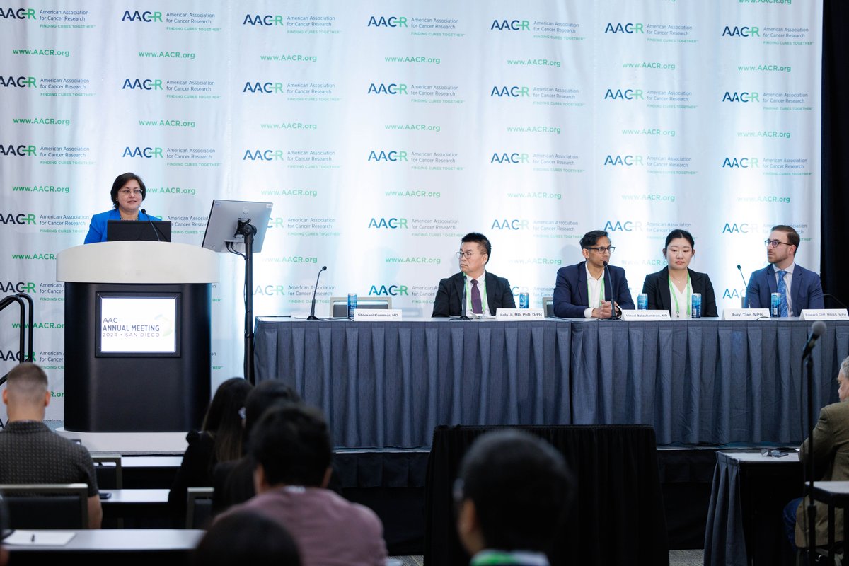 Dozens of @OHSUKnight researchers shared discoveries and led sessions at the @AACR Annual Meeting in San Diego, where more than 20,000 cancer researchers worldwide gathered April 5-10. More from #AACR24: spr.ly/6014bHcqn