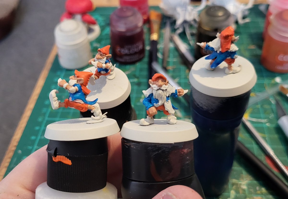 BowlNe1's tweet photo. Time for a break #2DayChallenge and a game of Blood Bowl with @BloodBowlGrud. Not Gnomes sadly. Made some progress on the trees, made some headway on the colour scheme and managed to put some paint on a stag. Be back on it shortly. https://t.co/Onr5Sq1Wd2