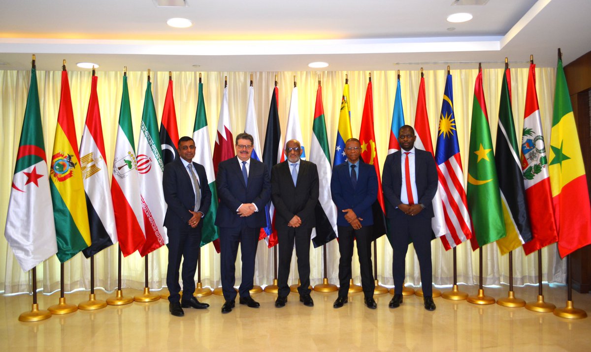 Today, a fruitful meeting took place between HE Eng. Mohamed Hamel, the Secretary General of the Gas Exporting Countries Forum (GECF), HE Ghulam Hoosein Asmal, Ambassador of the Republic of South Africa to the State of Qatar, and senior officials of #SASOL at the #GECF