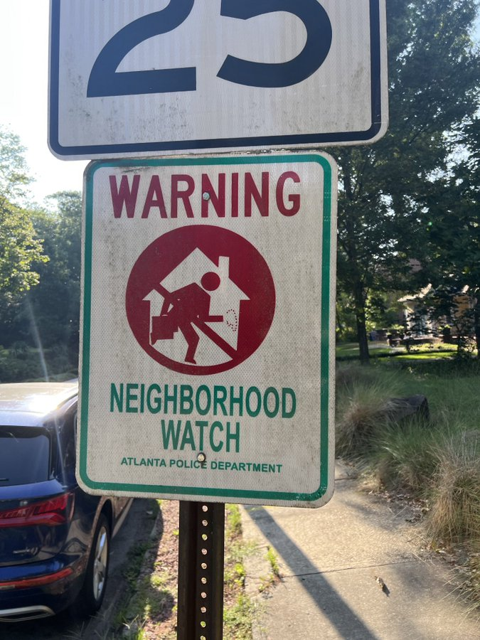 Scale of 1-10, how effective do you think this sign is in stopping crime?