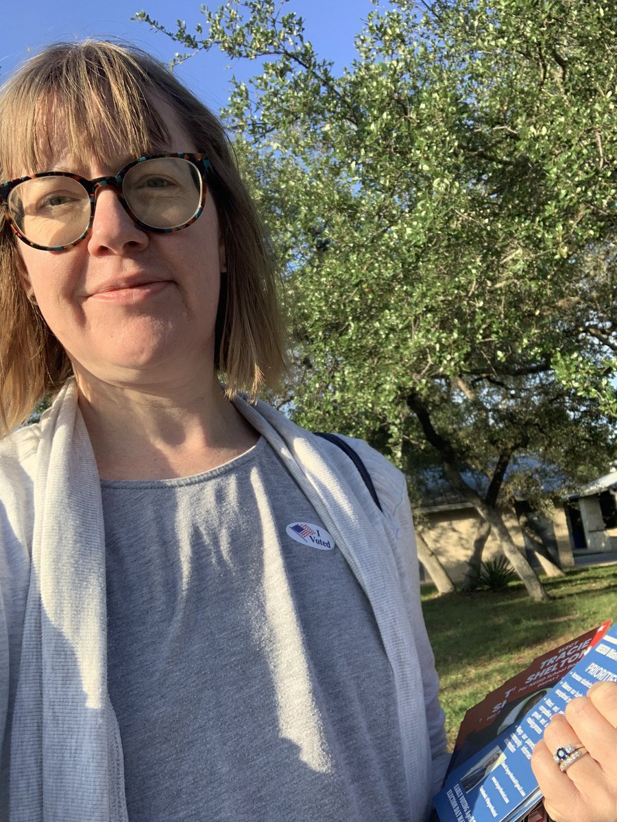 So excited to vote for Lisa Thompson for NEISD SMD 1 this morning, right as the polls opened!
Let’s get all of the Fab5 across the finish line. #rootedinNEISD <a href="/RootEdSA/">RootEd Texas</a>