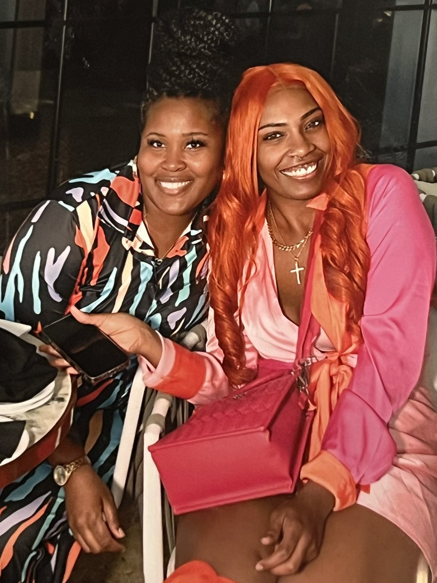 JimrahSaintasse's tweet photo. And when God bless you with genuine friends, keep them close ❤️ https://t.co/75g0ykyl50