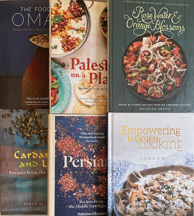 Looking for recipes for Middle Eastern food? Here are over 100 English-language cookbooks with delicious dishes from @MaureenAbood, @SabrinaGhayour, Joudie Kalla, and more. Must haves for your kitchen!

tuvefloden.com/2022/10/07/the…

#MiddleEast #booklist #cooking #OtherThingsBlog