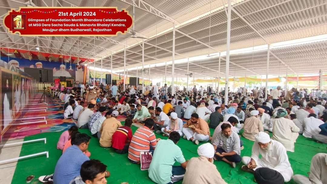 The celebrations of MSGFoundationMonthBhandara witnessed an overwhelming gathering of Dera disciples..Volunteers express the gratitude to Saint Dr. MSG for the invaluable life lessons by doing various welfare works Check the glimpses here! 
#FoundationMonthBhandaraHighlights