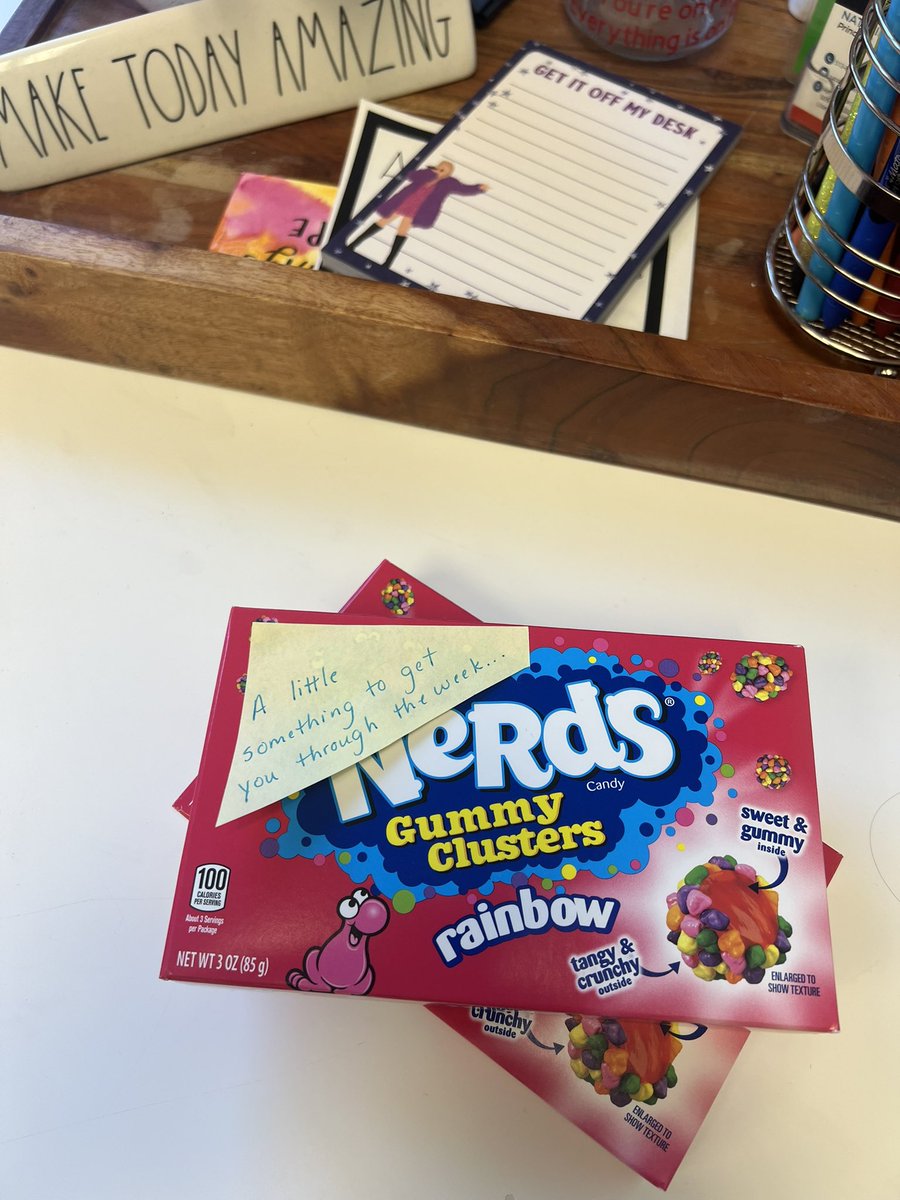Mrs_NJimenez's tweet photo. A Monday morning surprise ❤️ This staff always knows how to lift up others when they need it most and IYKYK. #grateful #thebeststaff https://t.co/oEoLNPKOv1