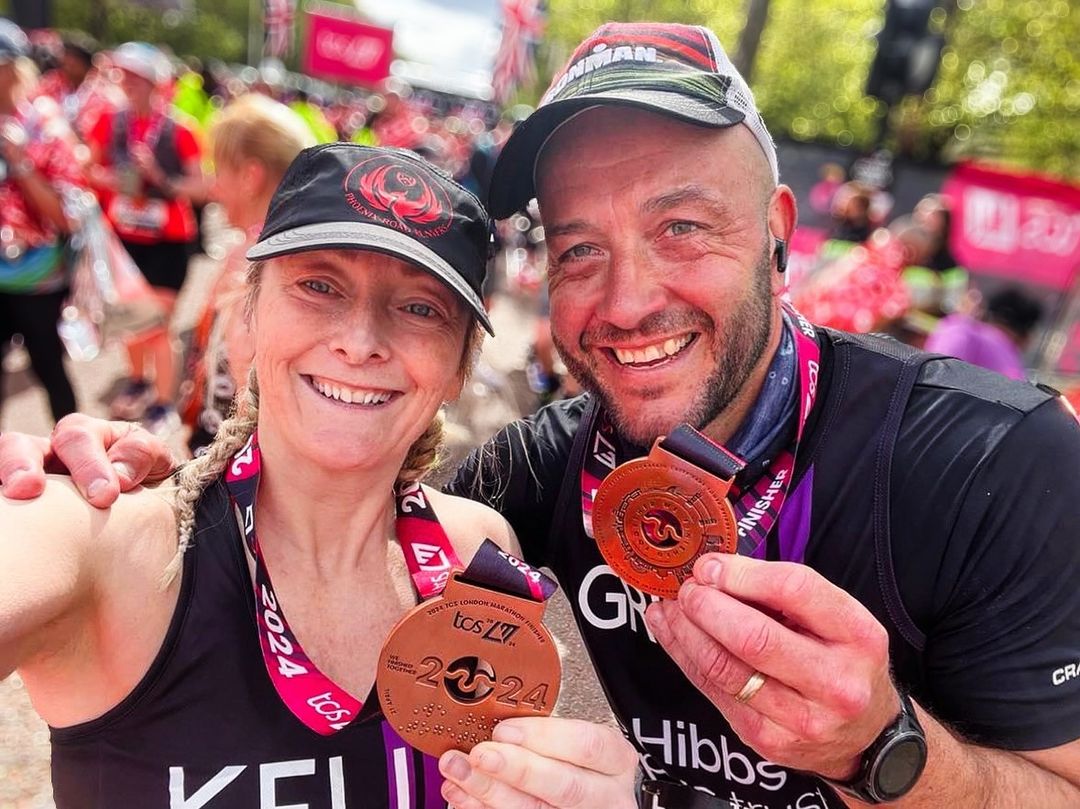 It's #MedalMonday and it's a big one! Congratulations to all of the runners who took part in yesterday's @LondonMarathon. 📸: With so many Scimitar t-shirts and vests in action it was hard to pick out our favourites but here they are! Did you take part? Let us know in the…