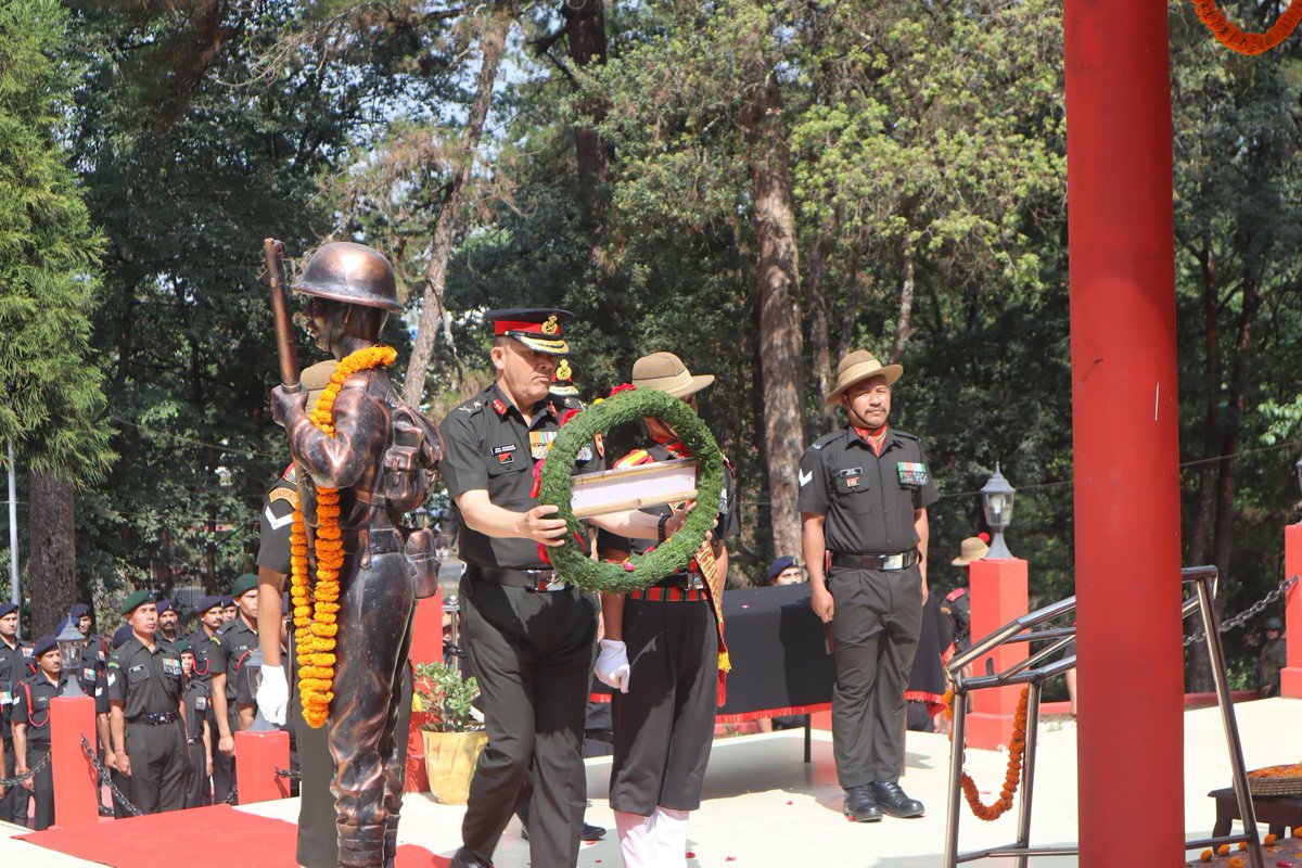 easterncomd's tweet photo. #IndianArmy
#EasternCommand
On the occasion of the 61st Raising Day of the HQ 101 Area, Lt Gen RC Tiwari, #ArmyCdrEC extends best wishes and felicitations to all Ranks, Veterans, Civilian Staff and their families. To mark this momentous occasion, wreath laying ceremony was conducted at #RhinoPrernaSthal of #Shillong to honour and pay tributes to the brave hearts who laid down their lives in service of the nation.
@adgpi
@SpokespersonMoD
Facebook - https://t.co/Ln7m9uHinG
Instagram - https://t.co/nmgUVlP4bk