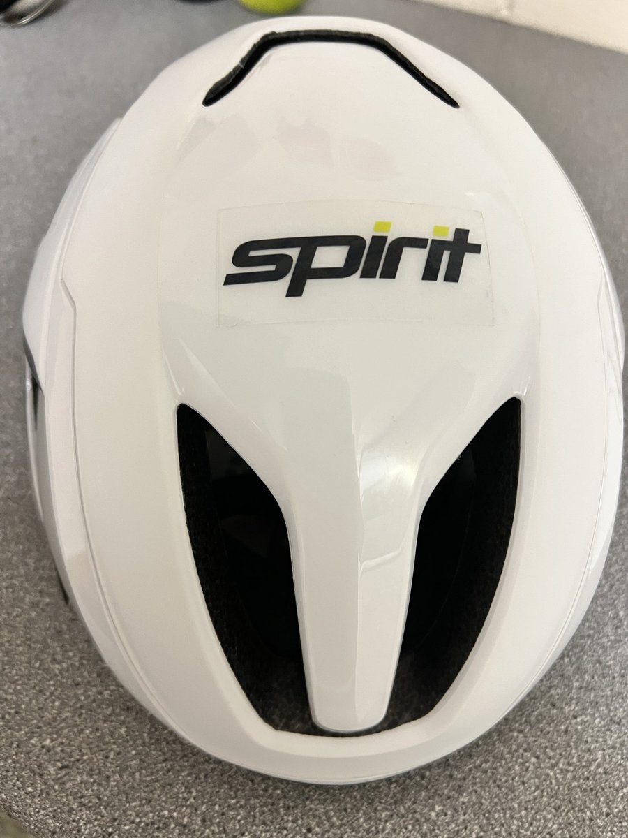 Spirit_Racing_'s tweet image. The 2024 helmet LAZER thanks @UKmadison means a huge amount