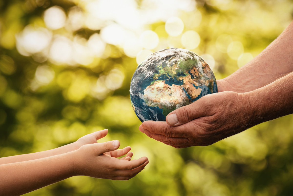 VaxExemptions's tweet photo. “Look deep into nature, and then you will understand everything better.” - Albert Einstein. Happy Earth Day!
#siriglimstad #EarthDay 🌍🌱 https://t.co/TtF5TCFBq8