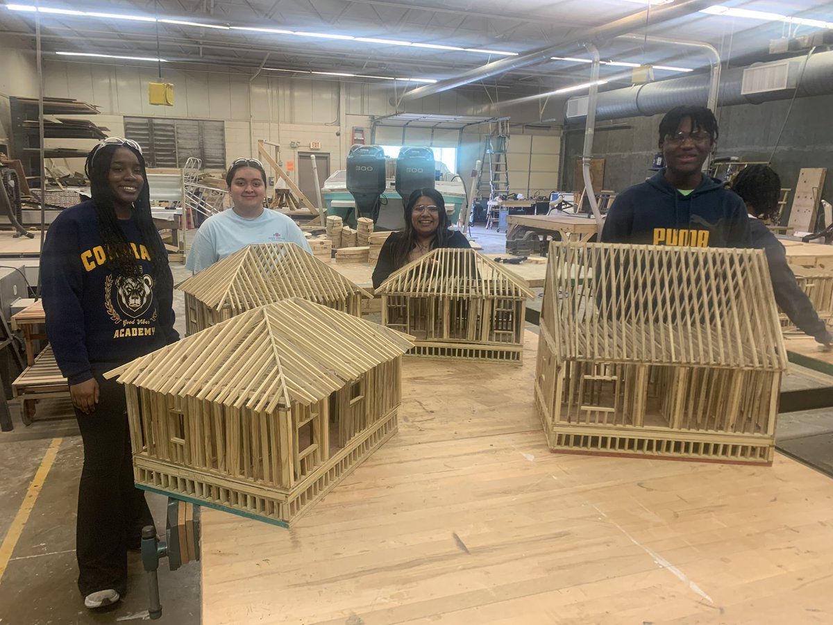 WestPointCTC's tweet photo. Mr. Abernathy’s Construction 2 students finished their model homes last week. They were responsible for everything from the floor plan to the framing. #WPCTC #WPCSD #CTE #TooMuchPoint https://t.co/AKqrU9cdlh