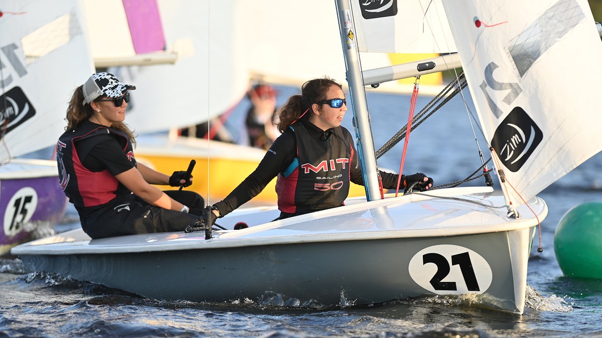 The MIT sailing team wrapped up the spring season with three races, including two NEISA Championship events. The Engineers will now gear up for the ICSA Championships which will be held in Cambridge! #RollTech

Recap and Results: tinyurl.com/3rtj29j3