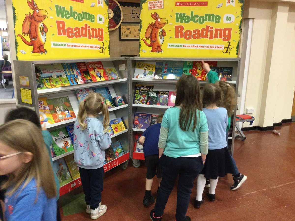 #Year1GA have had a sneak peek this afternoon at the book fair that is visiting our school! They have found lots of exciting books they would like to buy. It is available after school today and tomorrow, so make sure you don’t miss out!📚📖