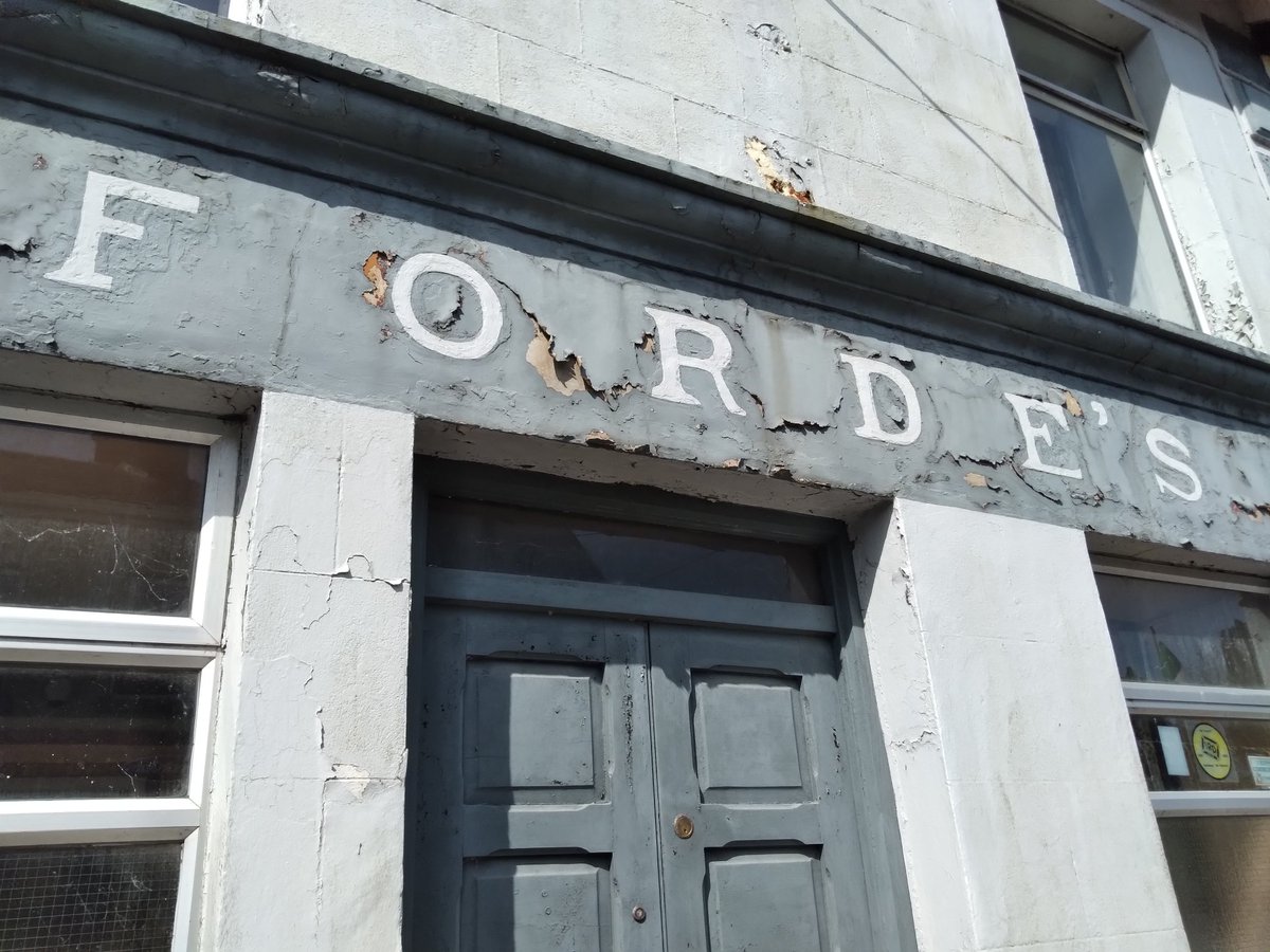 Memories of a different era #shopfront #signwriting #MayoForSam