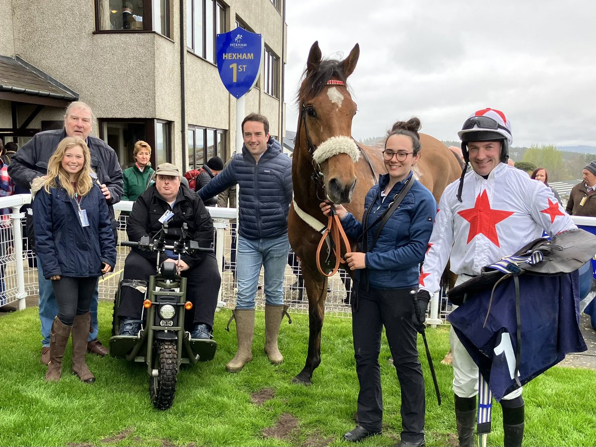 Tedtwo follows up his impressive win at Sedgefield, winning our 2nd race under a penalty for @richiemclernon, @BenHaslamRacing and Mr M. M. Allen.