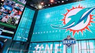 ☀️🐬 morning dolphin fam & happy Draft Week! Who is your all-time favorite Miami dolphins draft pick? ⬇️⬇️⬇️⬇️