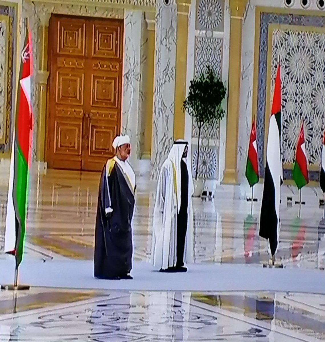 زيارة جلالة السلطان هيثم بن طارق المعظم حفظه الله ورعاه
لاخيه سمو الشيخ محمد بن زايد آل نهيان رئيس دولة الإمارات العربية المتحدة
برز خلالها الاستقبال المهيب الامر الذي يعكس العلاقات القويه والاخويه بين البلدين والشعبين الشقيقين