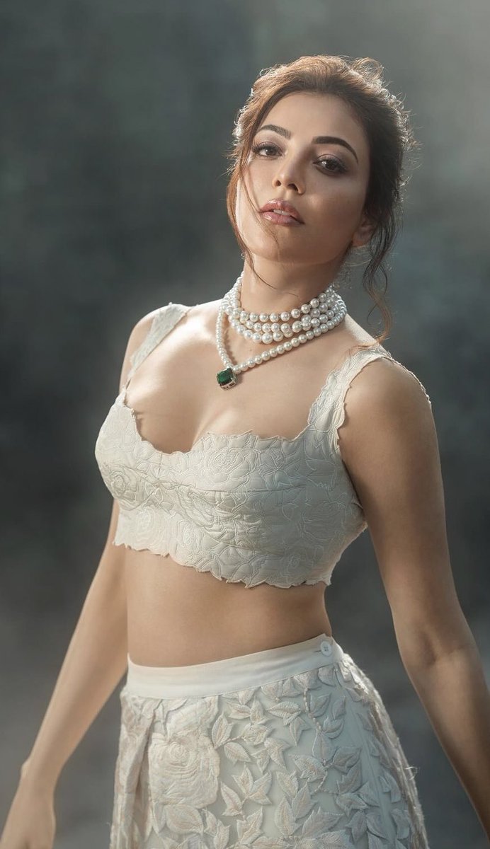 GLxcgf9WwAEhNf5?format=jpg&name=medium