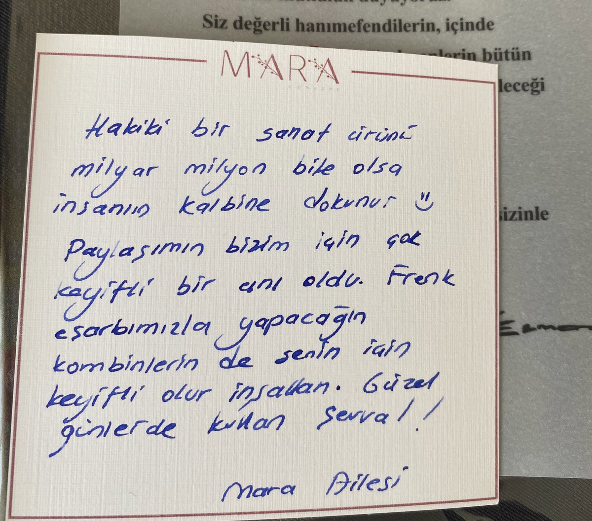 mutluveguzel's tweet photo. Açıklama mı daha güzel eşarp mı karar veremedim❤️❤️Milyar milyon eşarbım hayırlı olsun mu kızlarrrrr https://t.co/DXcpAv2dgE