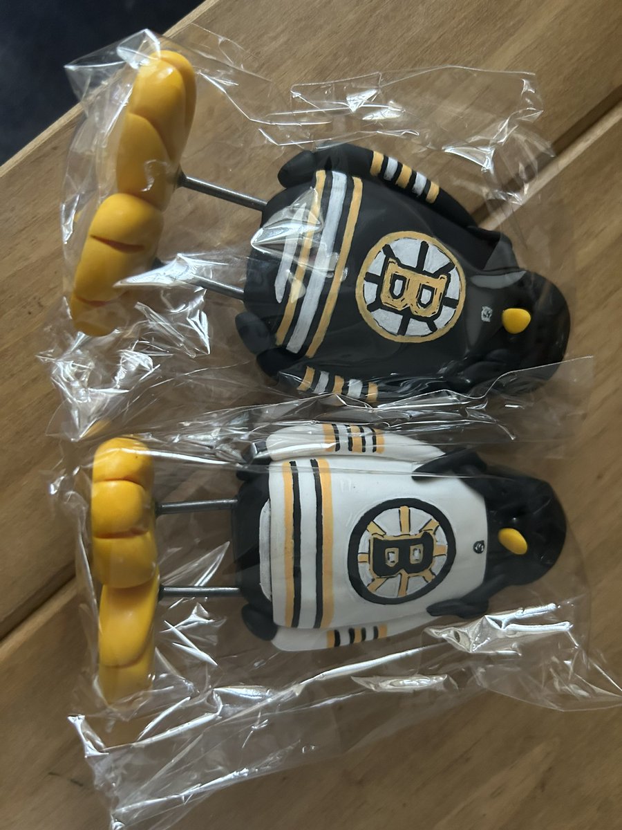 I love these #Bruins penguins made by @benford_phil they’re amazing thank you 😃