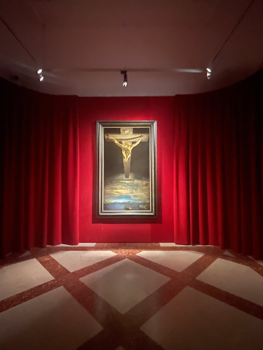 visitfigueres's tweet photo. 😍Últims dies per veure al @MuseuDali el Crist de Portlligat! 🗓️Vine a #Figueres a veure'l, tens fins el 5 de maig! 

⏰¡Últimos días para ver en el Teatro-Museo Dalí el Cristo de Portlligat! 
🗓️Disponible hasta el 5 de mayo. https://t.co/WS3RCkVE6Q