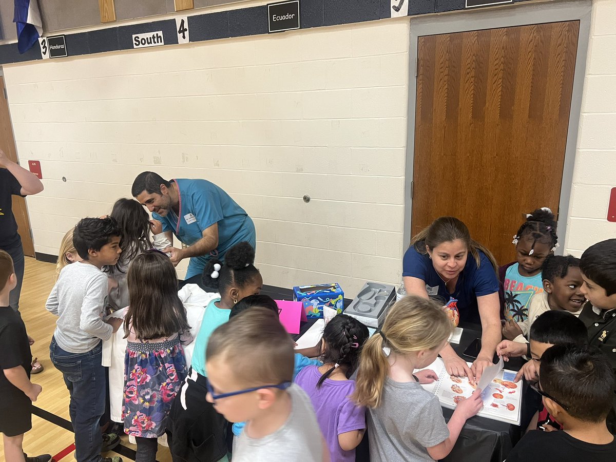 Leslie Ray tweet media