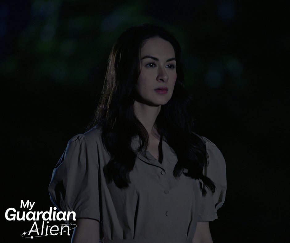 GMADrama's tweet photo. Bakit ka magkaka-heart attack kapag nakita mo siya?
a) Nakita mong nagmu-multo si Katherine. 👻
b) Nakakagulat sa dilim si Mommy Two. 😨
c) Sobrang ganda ni Marian Rivera. 😍
#MyGuardianAlien | Weeknights at 8:50 PM on GMA Prime.
#MGAPeaceOffering https://t.co/xWr2zHVQ63