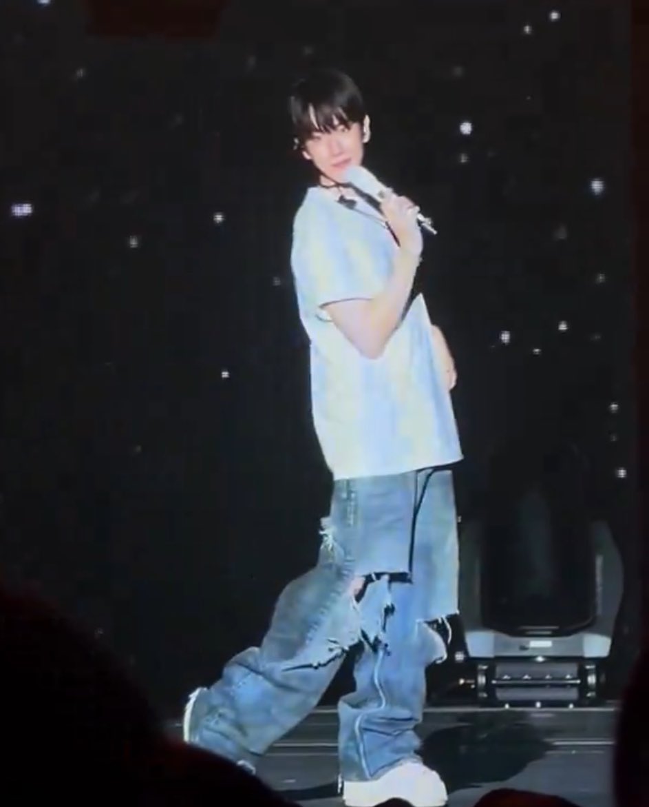 captionthiscb's tweet photo. Caption this, Chanbaekist! https://t.co/n8n53jPuMd
