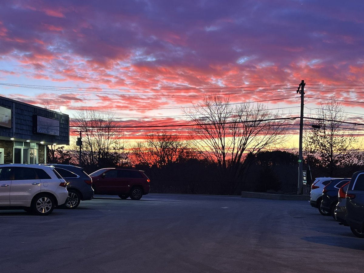 foundmycalling's tweet photo. Some sunsets taken in the last few months. https://t.co/Ehm8fKPfBJ