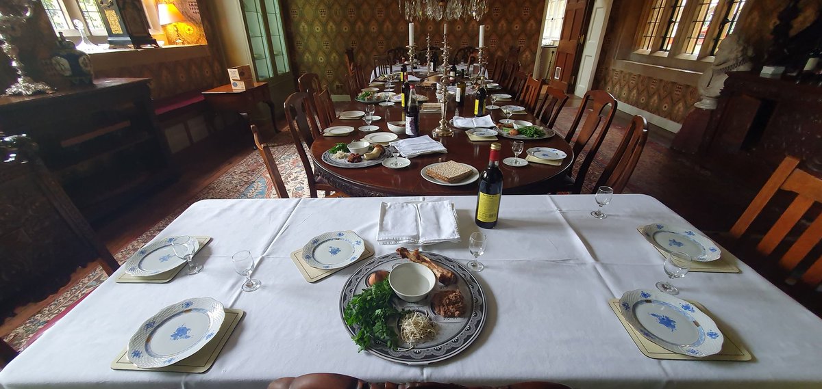 Chag sameach! Preparing the Magdalen College Passover seder