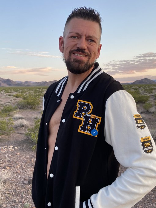 Never chase money, let money chase you. https://t.co/smvYFAUP49<a href="/tag/fitness"class="tags"><span>#fitness</span></a><a href="/tag/workout"class="tags"><span>#workout</span></a><a href="/tag/abs"class="tags"><span>#abs</span></a>