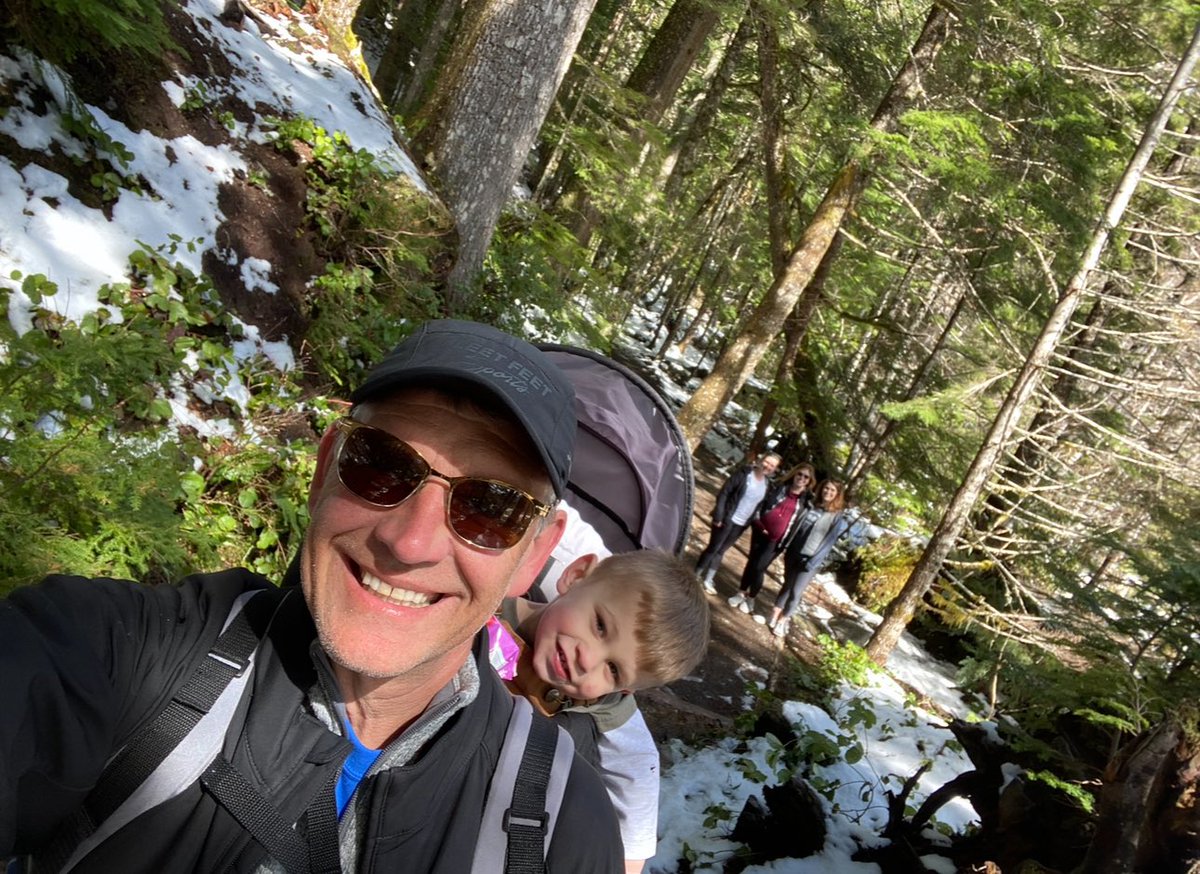 #Top4Theme #Top4Forests -tag hosts @intheolivegrov1 @obligatraveler @OdetteDunn @pipeaway_travel 1. Motorbiking at Kaner Flats Trail. Wenatchee Nat forest 2. Side x side Ahtanum St Forest 3. Sunrays at Ecola State Park & forest, Cannon Beach 4. Hiking w/grandkids at Mt Rainier