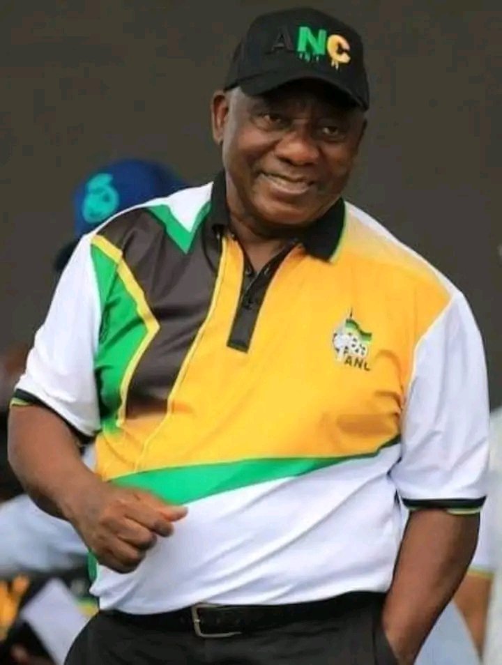 joy_zelda's tweet photo. Let's settle this Who would you vote for???...

Retweet for MK Party
Like for The ANC 

ANC of Ramaphosa President Zuma Dali Mpofu Jacob Zuma #VoteMK2024 https://t.co/YMaeaYVWeT