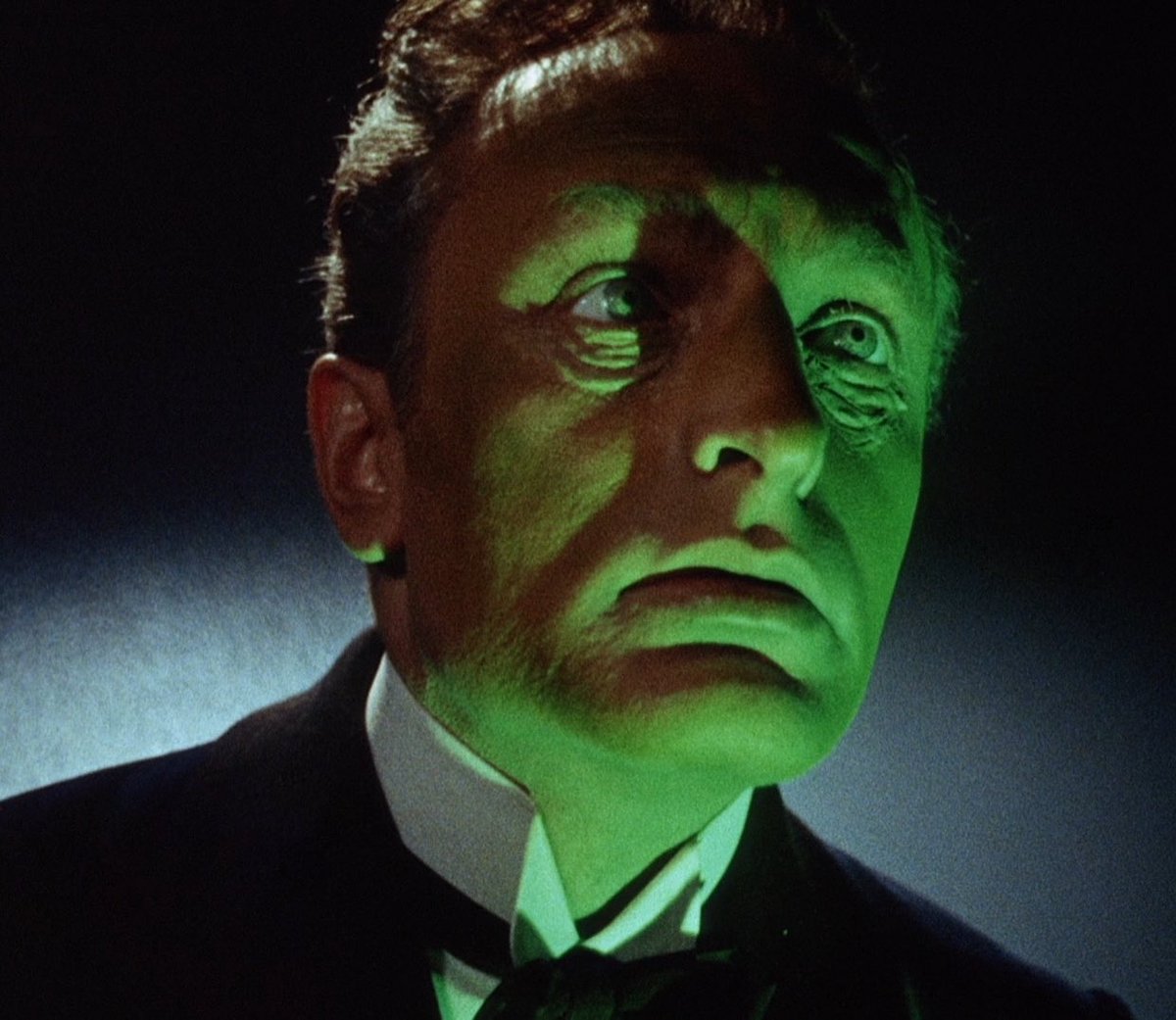 New episode! The perils of immortality (including turning green and going psychotic) in The Man Who Could Cheat Death! #hammer #hammerfilms #hammerhorror spreaker.com/episode/the-ma…