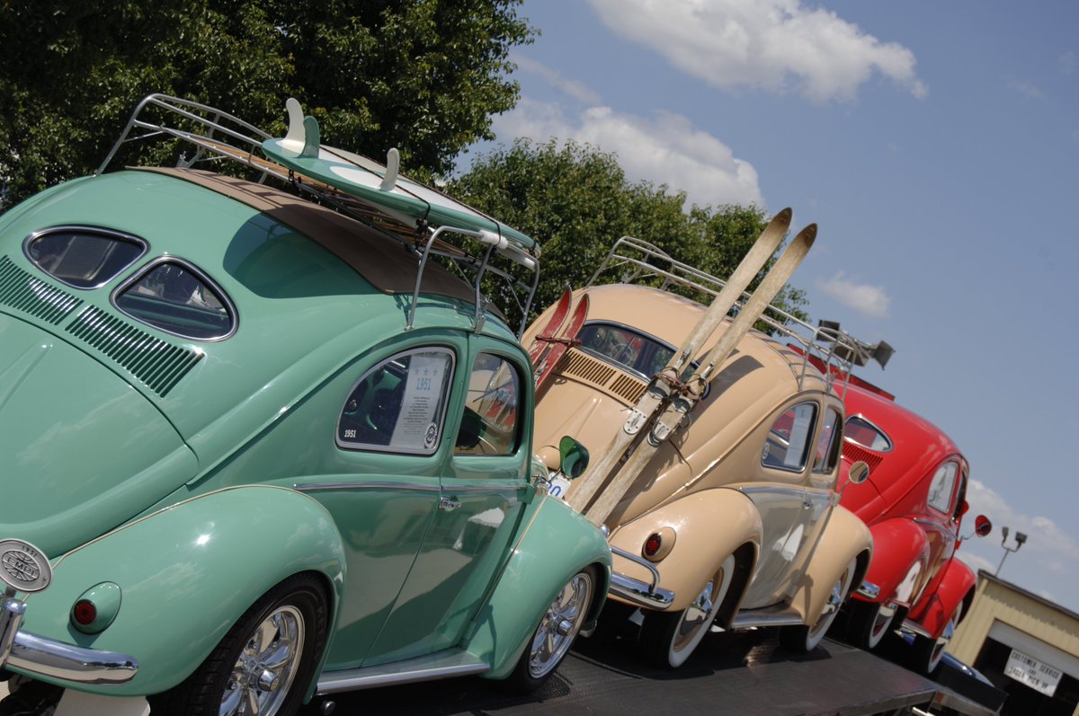 acvwpassion's tweet photo. A beautiful VW Beetle representing #SplitWindowSunday in the most splendid way #ACVWPassion #ACVW https://t.co/ulOMMOCyRs