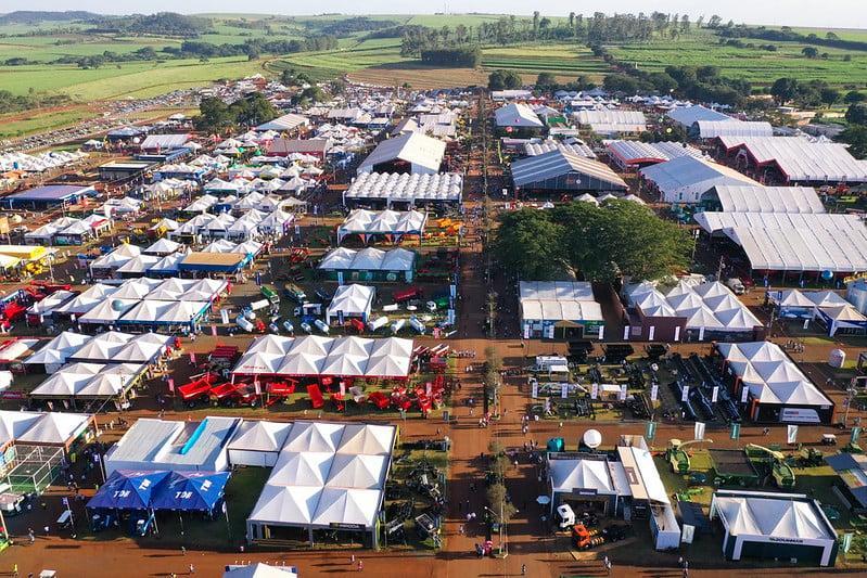 Agrishow: Pasta de Agricultura de SP anuncia R$ 60 mi para programa Pró-Trator canalrural.com.br/agricultura/ag…