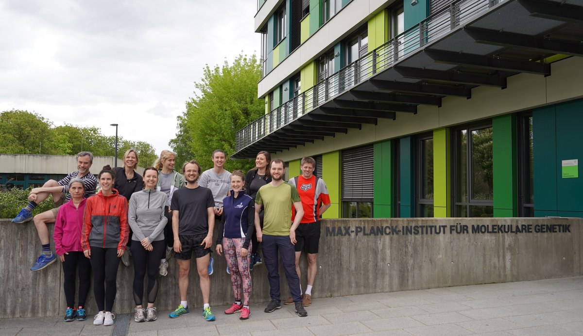 We have been working as a team for sixty years. So now we run as a team, we train as team. The last weeks we have been training in the beautiful green surroundings of our institute. And now run to our 60th anniversary symposium on 30/31 May! #MPIMG60years
molgen.mpg.de/60th-anniversa…