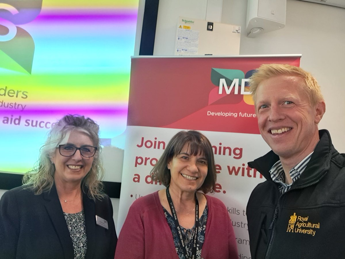 Last week our Paula enjoyed visiting @RoyalAgUni. If anybody missed our visit and wants to know more about the MDS scheme then get in touch. Next up is @sheffielduni on Wednesday. Please visit our stand if you'd like to find out more about our leadership programmes. #Sheffield